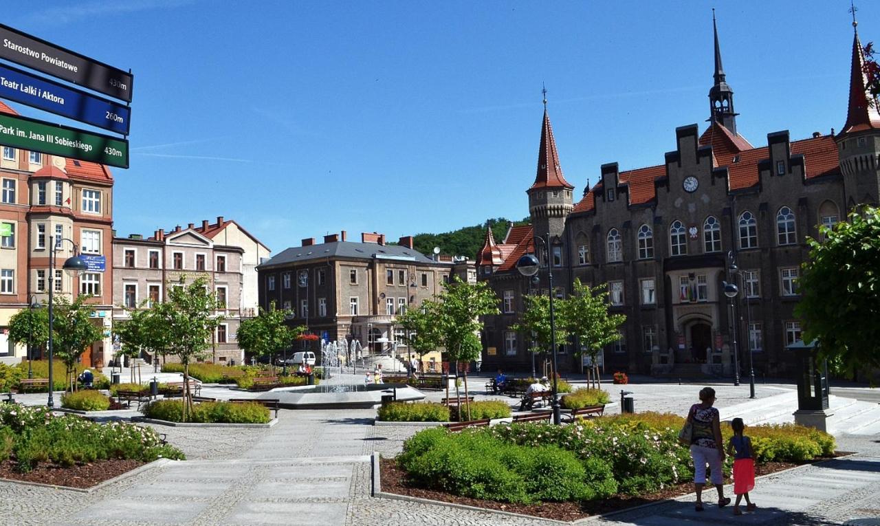 Mieszkanie W Srodmiesciu Blisko Rynku Walbrzych Exterior photo